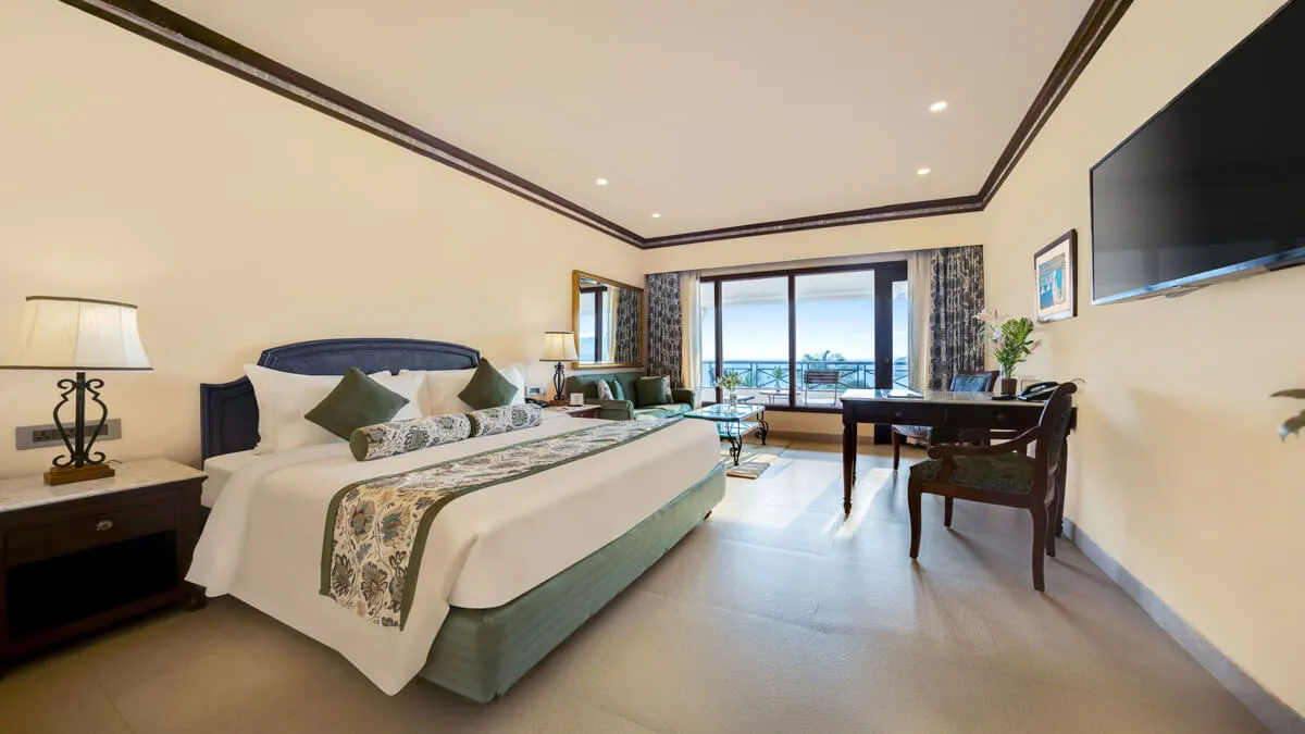 Sea View Corner Suite